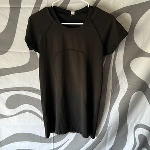 lulu swift tech tee 2.0